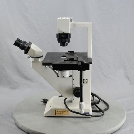 Vintage Will Wetzlar Wilovert Inverted Microscope