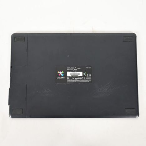 wacom-intuos-pro-medium-pth-651-pen-drawing-tablet