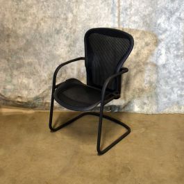 Herman-Miller-Aeron-Side-Chair-(AE500P)-Conversation/Side-Chair -Black-Mesh-with-Arms