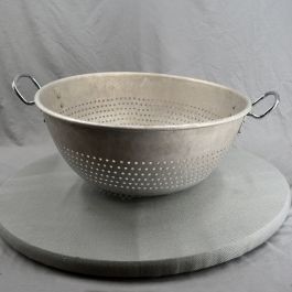 Colander-Metal-16