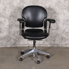 Herman-Miller-Equa-Office-Chair-Black-Vinyl-Adjustable-with-Arms-with ...