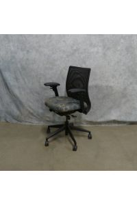 Steelcase Jersey TS38301 Office Chair Gray Pattern Fabric Adjustable With Arms With Wheels