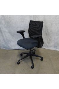 Steelcase Jersey Office Chair 5064 Licorice Fabric Adjustable With Arms With Wheels