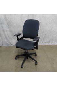 Steelcase Leap Office Chair 5C96 Gray Flannel Fabric Adjustable With Arms Ergonomic With Wheels