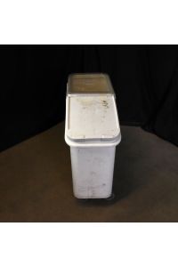 Cambro IBS20 Ingredient Bin White Plastic With a Lid with Wheels 28"x13.5"x29.5"