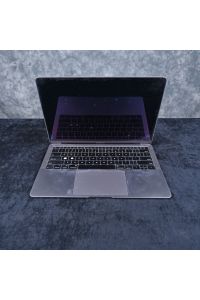 Apple Inc. MacBookAir8,1 Space Gray 1.6 GHz 16 GBytes Flash Grade:C