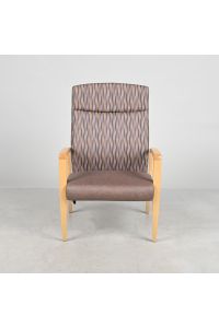 Krug Jordan Series Patient Chair; Brown Upholstered Seat; Patterned Back; Wood Arms