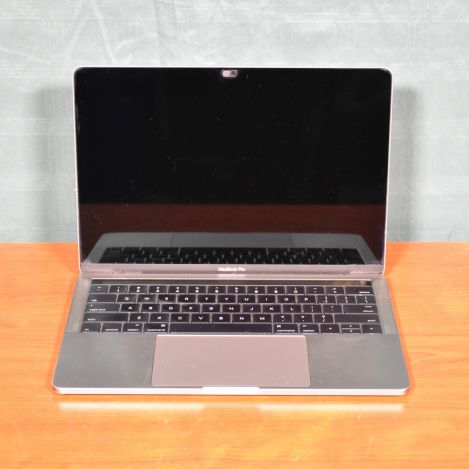 Apple-Inc.-MacBookPro13,2-Space-Gray-3.3-GHz-16-GBytes-Flash-Grade:B