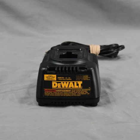 Dewalt-DW9116-Cordless-Tool-Charger-Black