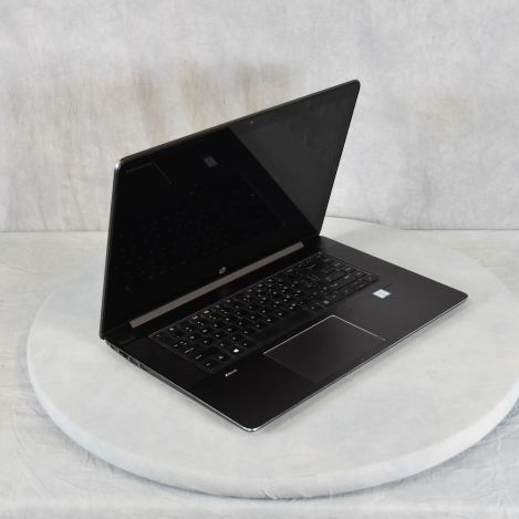 HP--ZBook-Studio-G3-Intel(R)-Core(TM)-i7-6820HQ-CPU-@-2.70GHz-16