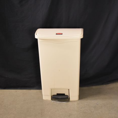 Rubbermaid Slim Jim Container 13 Gallon End Step-On Beige Resin