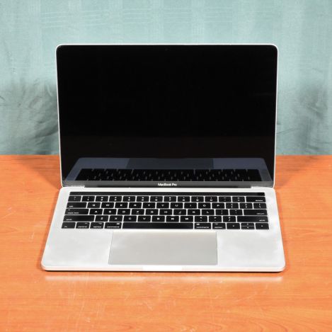 Apple-Inc.-MacBookPro13,2-3.3-GHz-16-GBytes-Flash-Grade:B-45283