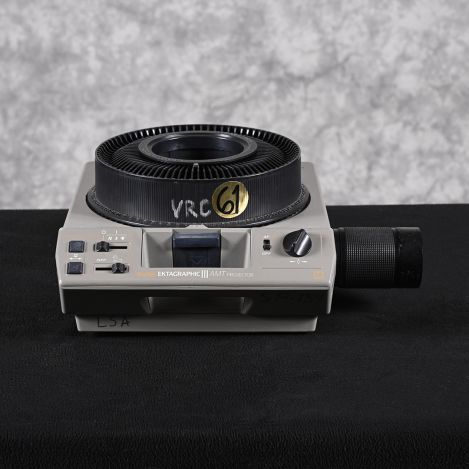 Kodak-EKTAGRAPHIC-III-AMT-Slide-Projector