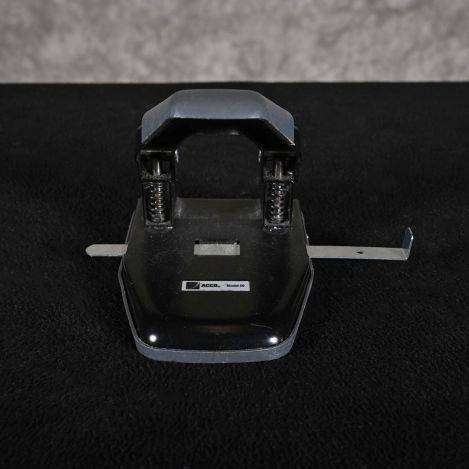 ACCO-Model-50-(2-Hole-Punch)-Hole-Punch