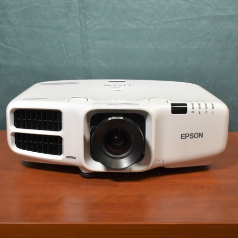 Damaged-Epson-G6070W-Video-Projector