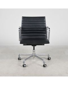 Herman Miller Eames Aluminum Group Management Chair Black