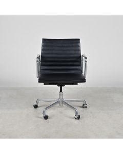 Herman Miller Eames Aluminum Group Management Chair Black