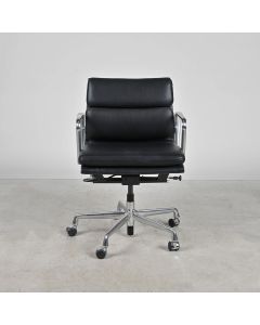 Herman Miller Eames Aluminum Group Management Chair Black