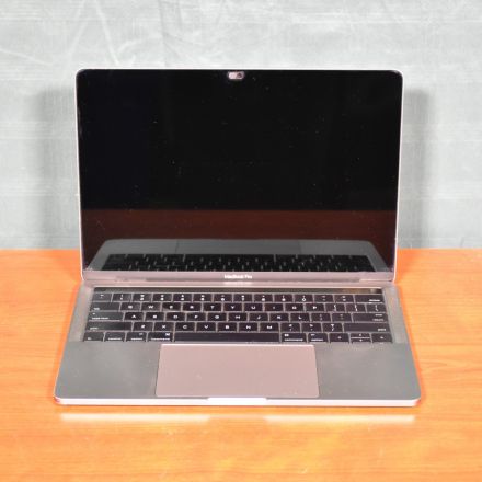 Apple Inc. MacBookPro14,2 Space Gray 3.1 GHz 8 GBytes Flash Grade:B