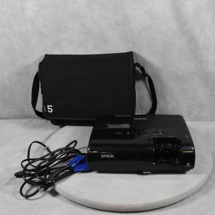 Epson PowerLite 77c Video Projector 1024x768 VGA 3LCD Stand Not Included Remote Not Included
