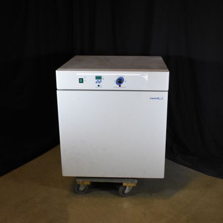 VWR 1535 CO2 Incubator 175 L Ambient 5° to 70° C