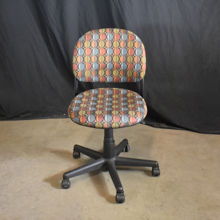 KI Mobility Torsion Task Office Chair Brown Pattern Fabric Adjustable No Arms with Wheels