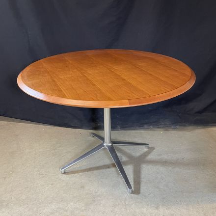 Café/Bistro Table Medium Wood Colored Laminate Round 42"x42"x29"