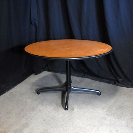 Café/Bistro Table Medium Wood Colored Laminate Round 48"x48"x29"