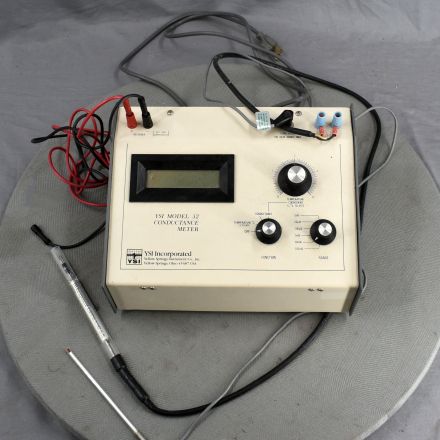 YSI Model 32 Conductivity Meter