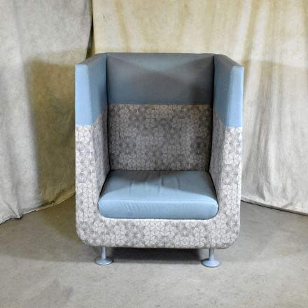 Krug Accent Chair Blue Vinyl No Arms
