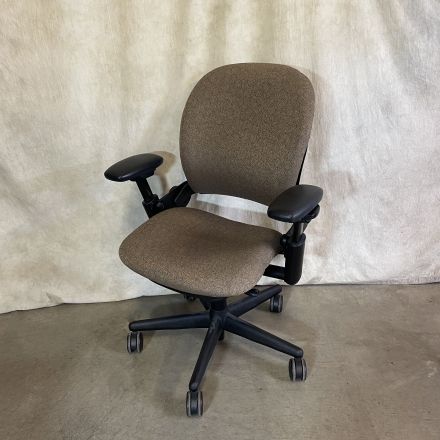 Steelcase Leap Office Chair 5A09 Apricot Fabric Adjustable with Arms Ergonomic with Wheels