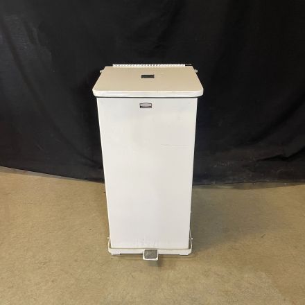 The Defenders Self-Extinguishing Receptacle ST24 Wastebasket White Fire Resistant With a Lid 16.5"x17.5"x30.5"