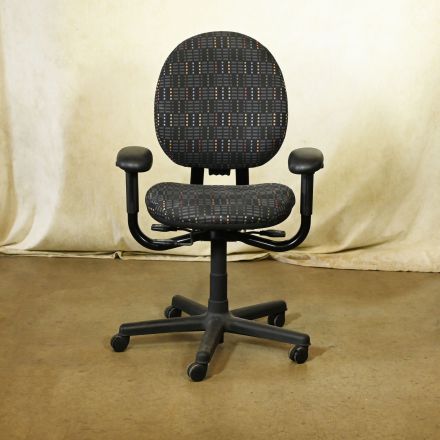 Steelcase Criterion (Office) Office Chair Black Pattern Fabric Adjustable with Arms with Wheels