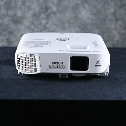 Epson PowerLite 990U Video Projector 1920x1200 Composite, VGA, HDMI LCD Remote Not Included