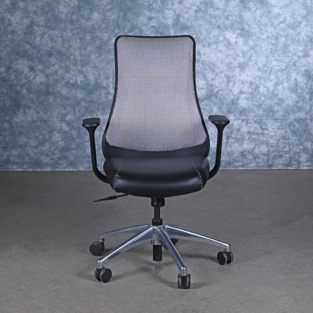 VIA 401-25C-7B-47A1-17PB Office Chair Black Vinyl Adjustable with Arms with Wheels
