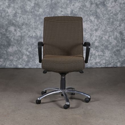 Kron 3121-8 Office Chair Black Pattern Fabric Adjustable with Arms with Wheels