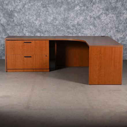 Steelcase Banker/Executive Desk Dark Wood Colored Laminate L-Shape (Left Return) with Storage Lockable Includes Key 90"x72"x28.5"