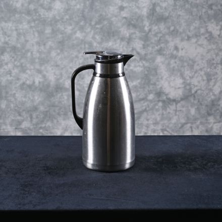 Insulated Coffee/Tea Pot Silver Colored Metal