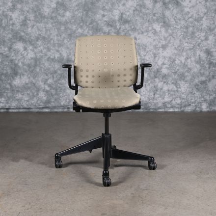 Vecta Kart Office Chair Green Pattern Fabric Adjustable with Arms with Wheels