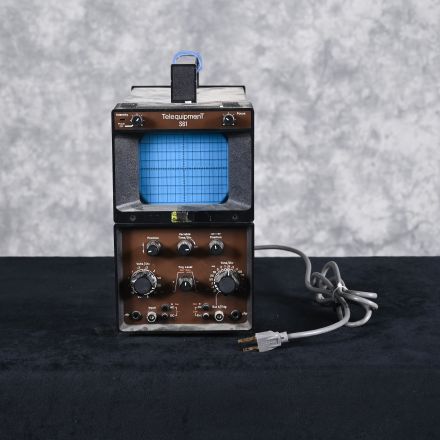 TelequipmenT S61 Oscilloscope