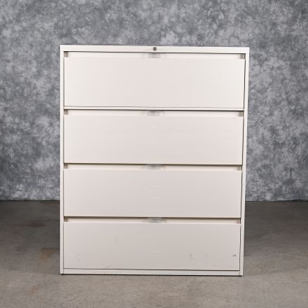 Steelcase 942461HF 4700 Warm White Metal 4 Drawer File Cabinet Lockable Includes Key 42"x18"x52.5"