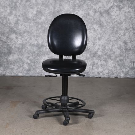 Steelcase Criterion Office Chair 6205 Black Vinyl Adjustable No Arms with Wheels