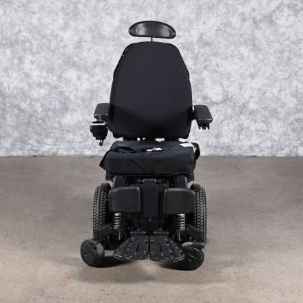 Quantum Q6 Edge 2.0 Electric Wheelchair Dark Blue 300 lb. Capacity 18"