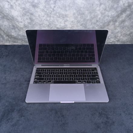 Apple 2019 MacBook Pro 13" Space Gray i5 macOS Mojave 256GB Grade:B