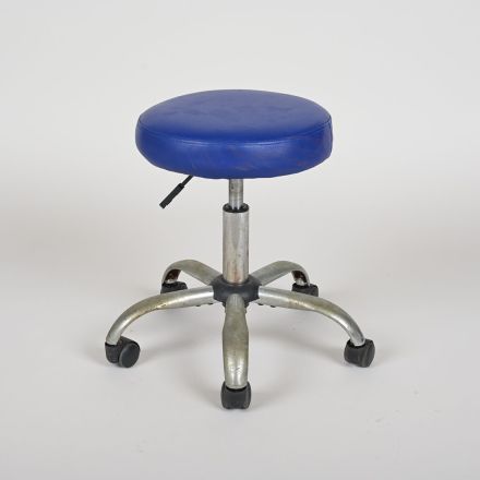 Adjustable Medical Exam Stool Blue Vinyl Rolling Swivel Seat Rusted Base