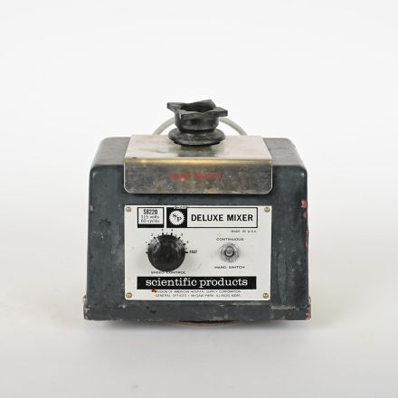 Scientific Products S8220 Vortex Mixer