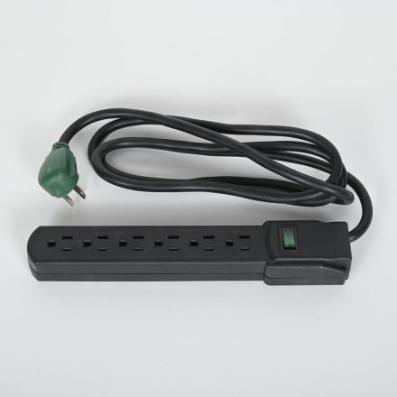 GoGreen Power GG-1606MSBK Power Strip