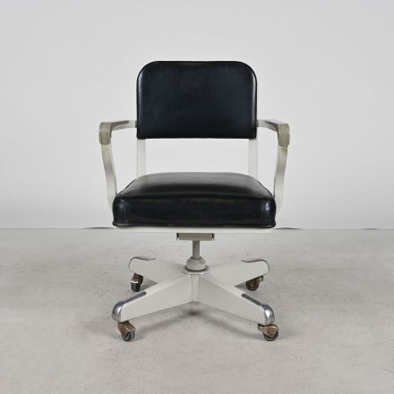 Steelcase Tanker Office Chair Black Vinyl Adjustable - Screw Type with Arms with Wheels
