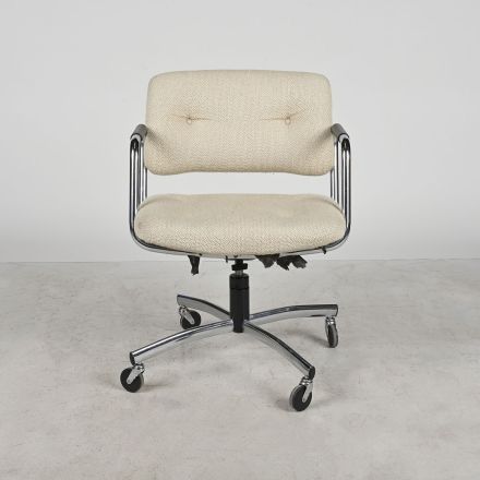Steelcase Office Chair Ivory Fabric Adjustable Screw Type with Arms & Wheels