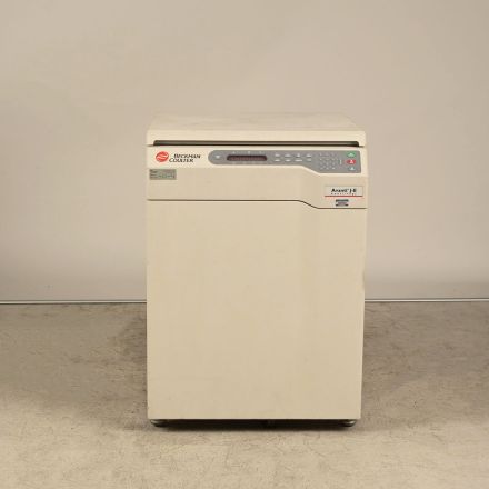 B120028